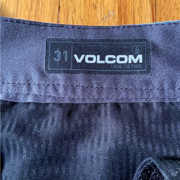 Volcom Surf ‘N Turf Size 31 - Picture 3 of 3